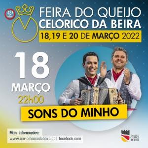 Feira Queijo Celorico Beira Sons Minho Dois músicos com acordeão em apresentação de Sons do Minho na Feira do Queijo Celorico da Beira, 18 de março 2022, 22h.