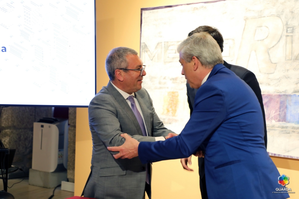 01 Web Logo Mun 8789