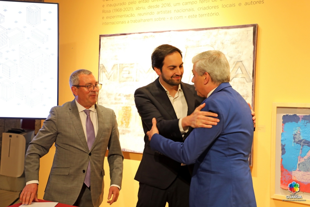 16 Web Logo Mun 8788